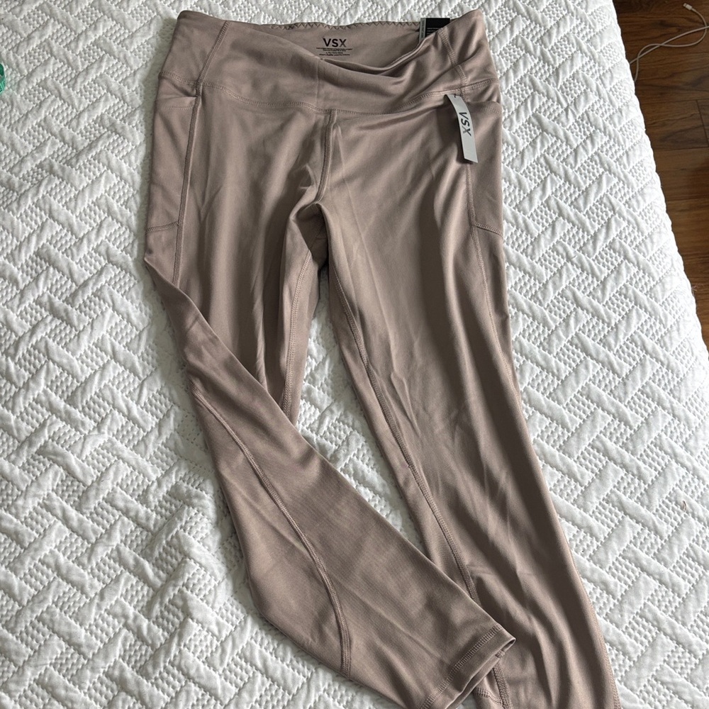 VSX Beige Active Essential Pocket Leggings Large 25” Inseam High Rise New